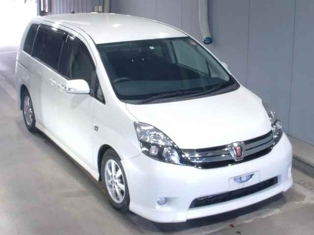 2013 TOYOTA ISIS